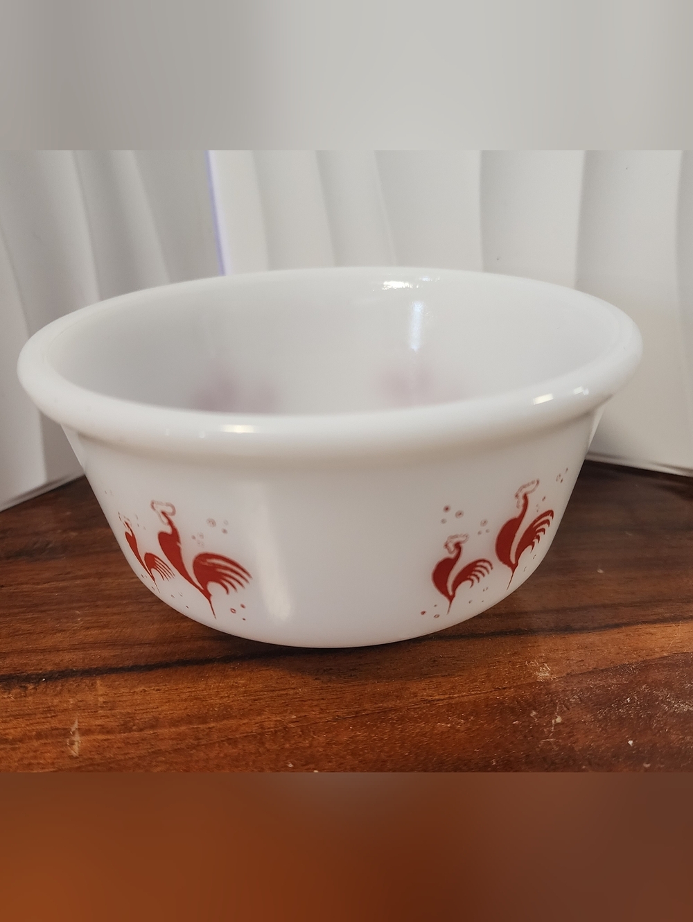 Vintage Anchor Hocking Milk Glass Bowl Featuring a Red Rooster Design